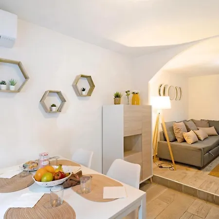 Luna Apartment Montgat